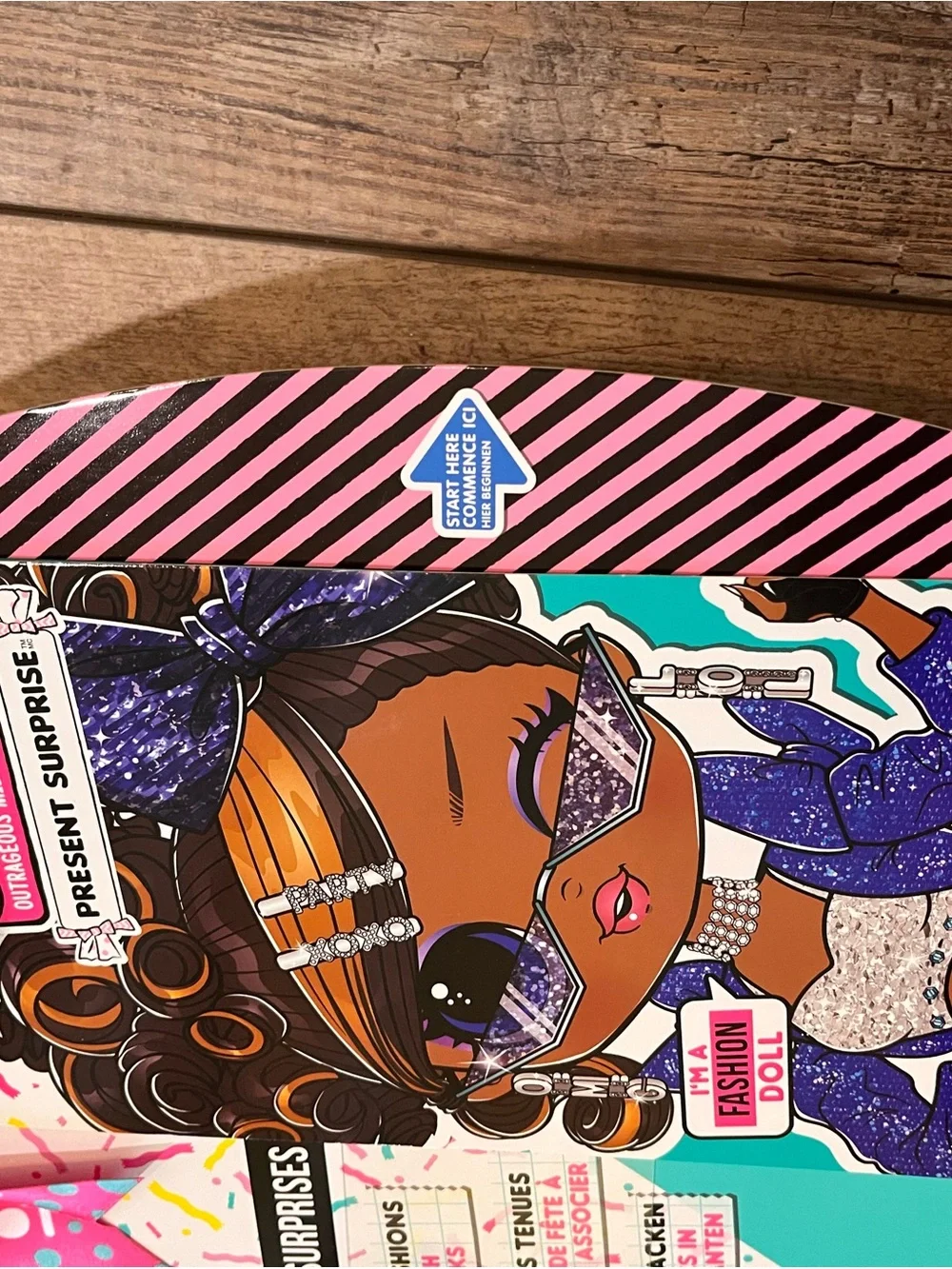 L.O.L. Surprise! Miss Glam Doll Box - Pink & Teal
